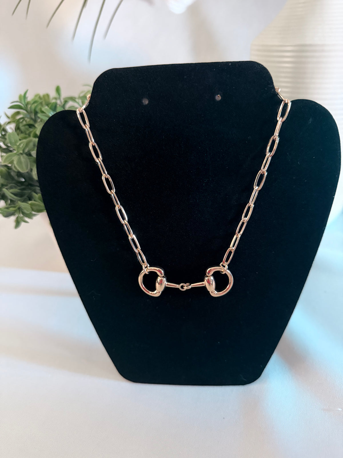 Horsebit Dual Ring Paperclip Necklace