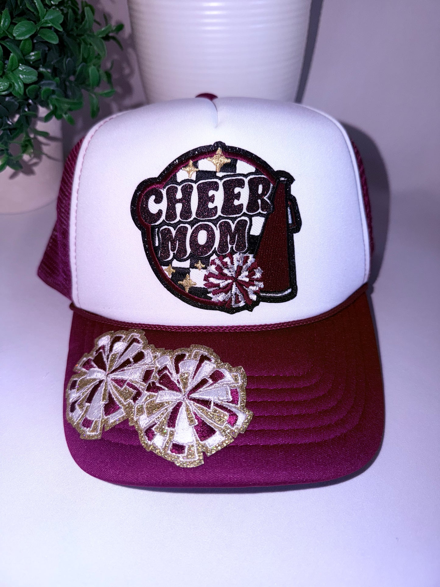 ❤️ Cheer Mom Trucker Hat